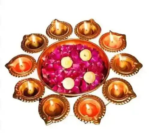 ‎AMASS HANDICRAFTS Crafted Diya Urli Bowl for Diwali Beautiful Handiwali (Pack of 1) Decorative Bowl for Floating Flowers and Tea Light Candles Home, Traditional Urli Bowl, Diwali Urli, Gift for Diwali (Metal)